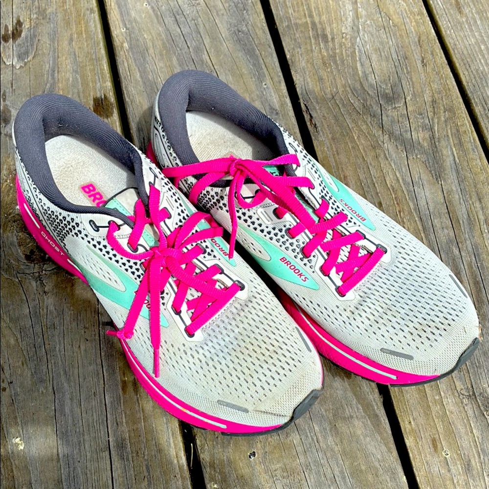 Brooks Ghost 14 Running Shoes with Breathable Mesh